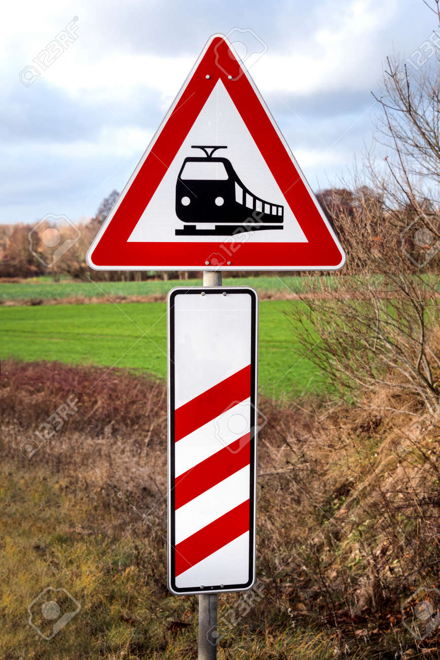 Traffic Signage_300 TRIANGLE thumbnail 2