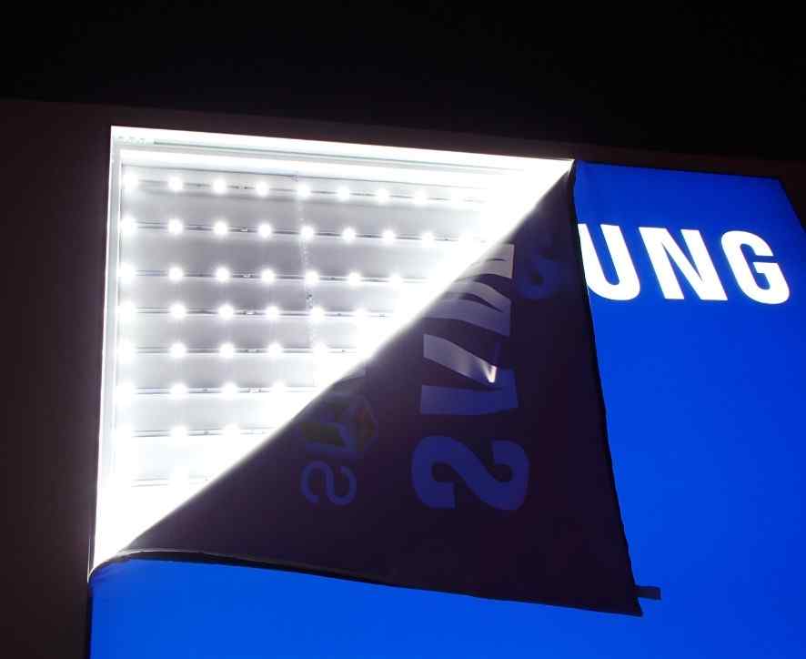 SHINE Backlit Fabric 150 gsm-BL 150  1.6 x 50m thumbnail 3